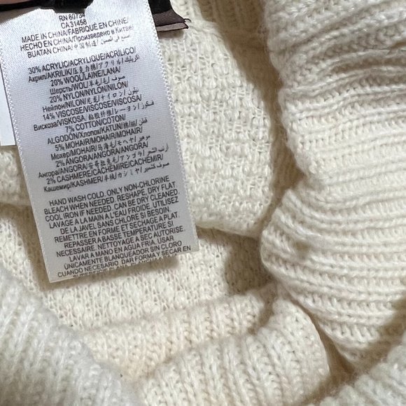 BCBG MaxAzria Cream Knit Cowl Neck Sleeveless Sweater  Size S - Picture 5 of 5